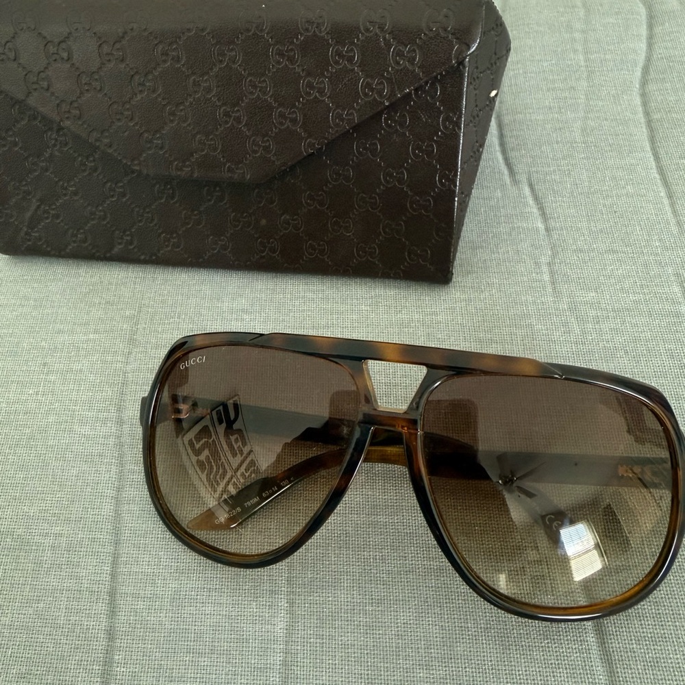Gucci Tortoiseshell Brown Gradient Pilot Sunglasses